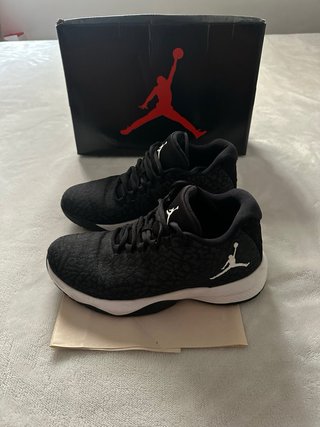 Jordan B.fly Unisex Negro/Blanco