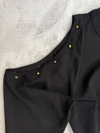 Vestito Guess nero con borchie