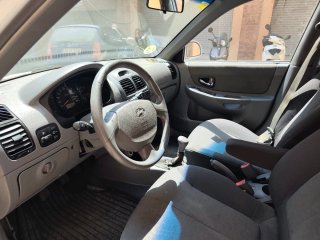 Hyundai Accent etiqueta b único propietario