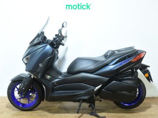 YAMAHA XMAX 300