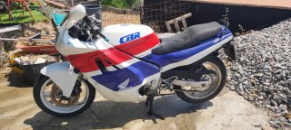 Moto Deportiva Blanca