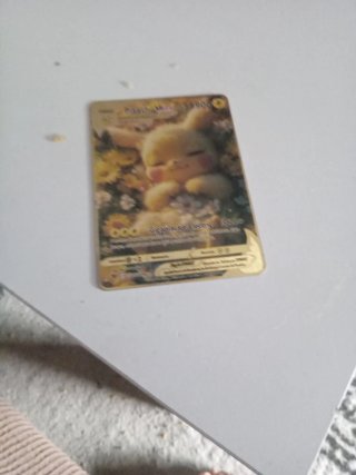 Carta Pokémon Pikachu VMAX