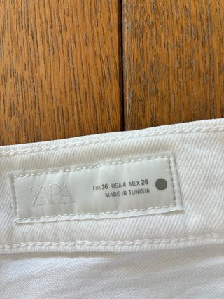 Pantalón vaquero blanco Zara temporada