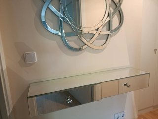 Mueble de entrada espejo y cajones