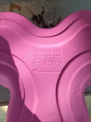 Vaso trifoglio fucsia in resina