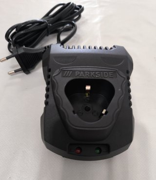 Cargador Parkside 12V PLGK 12 A2 Como nuevo