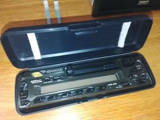 Radio Kenwood 40W x 4.+ regalo.