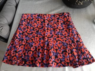 Falda Stradivarius floral M