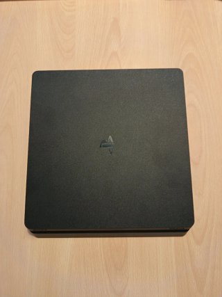 PlayStation 4 Slim Nera + Controller Blu