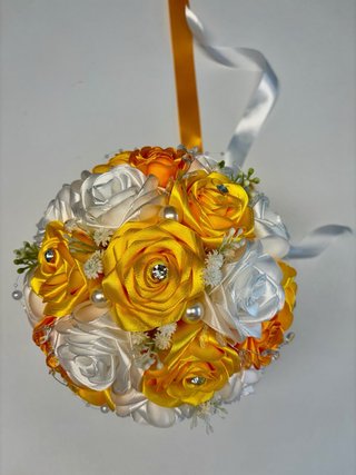 Bouquet rose eterne bianche e gialle