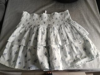 Falda corta floral azul