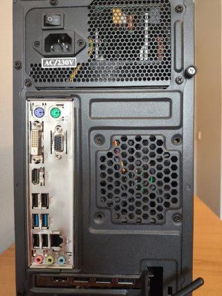 Torre PC Tacens Negra