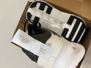 Zapatillas Casual Grises y Blancas
