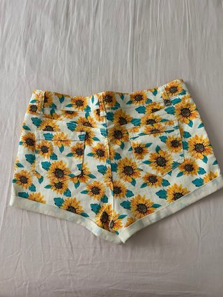 Shorts de girasol talla 38