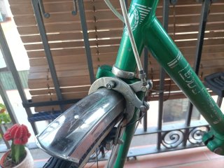 Bicicleta clasica BH infantil verde años 80.
