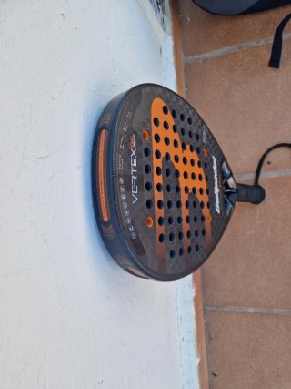 Pala Bullpadel Vertex 04 Hybrid