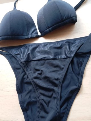 Bikini Calzedonia Negro y Dorado Tallas varias