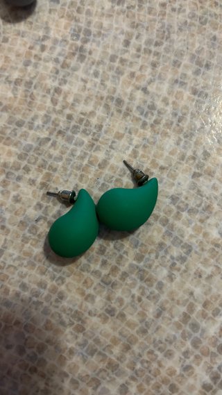 Lotto Gioielli Vari: Orecchini e Collana