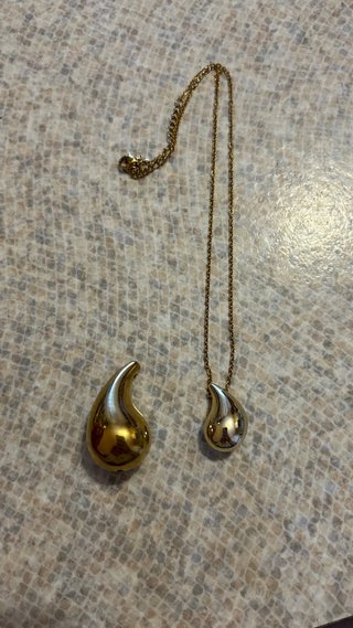 Lotto Gioielli Vari: Orecchini e Collana