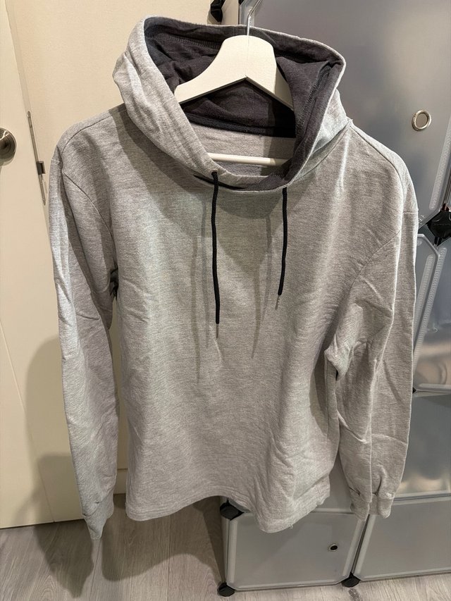 Lote 7 sudaderas: Zara, Hollister, Pull&Bear y más