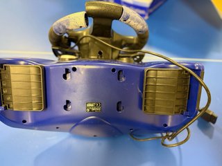 Fanatec Speedster 3 PS2 Volante y Pedales