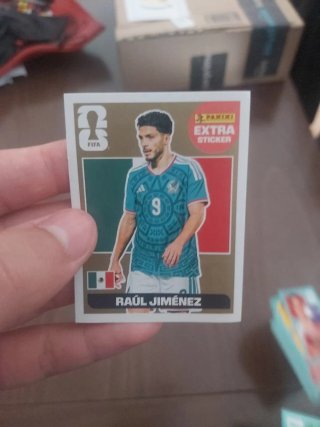 Sticker Extra Raúl Jiménez Dorado Panini