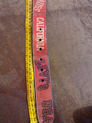 Cintura Levi's pelle vintage rossa grafiche