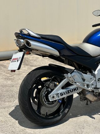 Suzuki GSR 600 Naked 2006