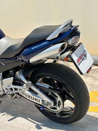 Suzuki GSR 600 Naked 2006