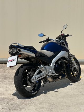 Suzuki GSR 600 Naked 2006