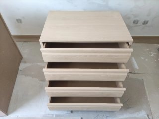 2 Cajoneras de madera con 4 cajones 50X75