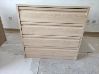 2 Cajoneras de madera con 4 cajones 50X75