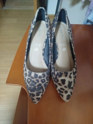 Zapatos tacón MARYPAZ estampado leopardo talla 40