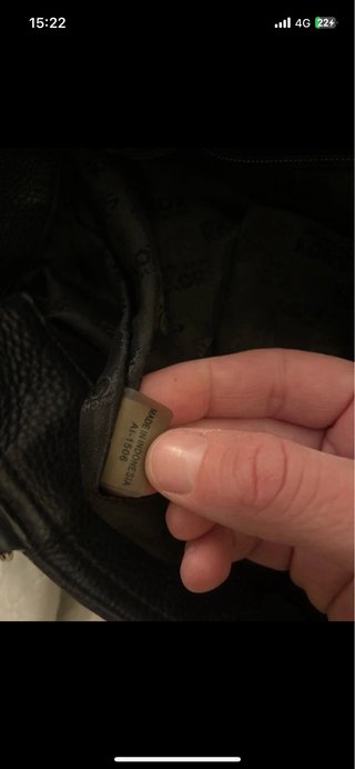 Borsa Michael Kors Pelle Nera Dettagli Oro