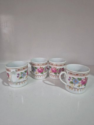 Juego 4 tazas con platos porcelana china
