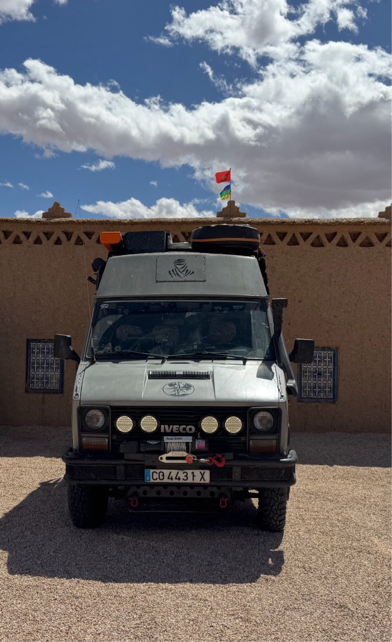 Iveco  Turbodaily 4x4 35/10 camperizado - foto 1