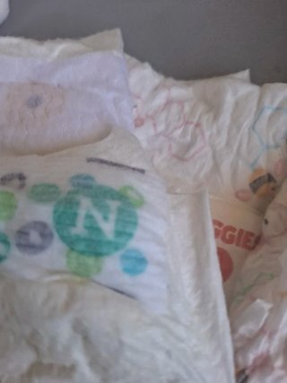 36 Pannolini Huggies e mama bear