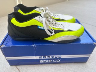 Scarpe Sparco bianche e gialle