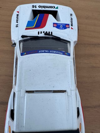 Coche Scalextric Peugeot 205 T16