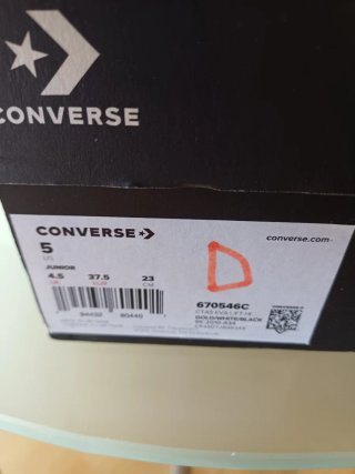Botas Converse Doradas y Blancas