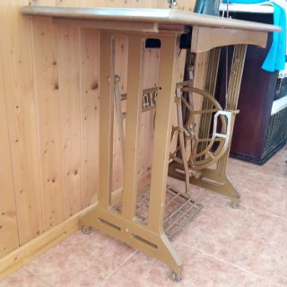 Máquina de coser Alfa