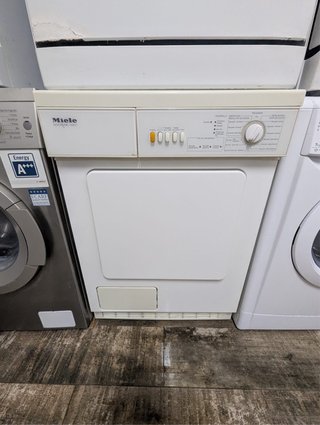 Secadora Miele Novotronic T440C