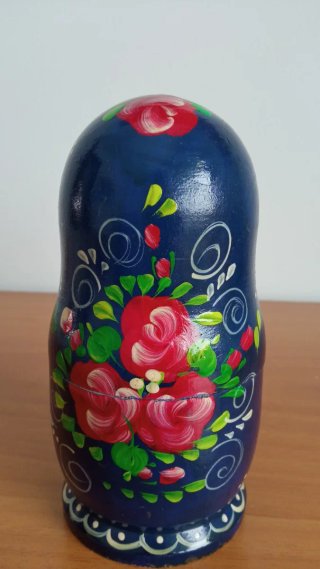 Muñeca Matrioska Rusa Pintada a Mano