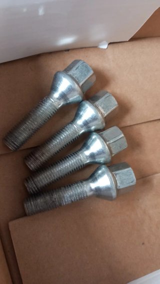 Separadores de Rueda Rojos (4 uds)