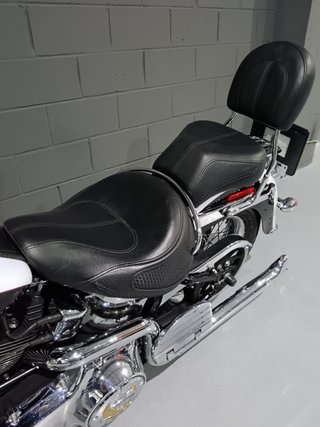 Harley Davidson Softail Deluxe
