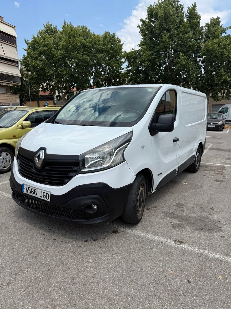 Renault Trafic 2015 - foto 1