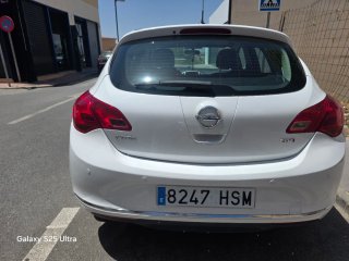 Opel Astra 2013