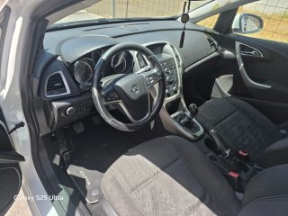 Opel Astra 2013