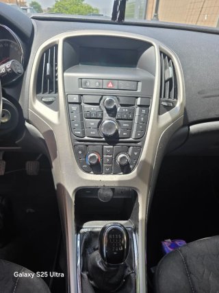 Opel Astra 2013
