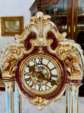 Reloj de sobremesa porcelana